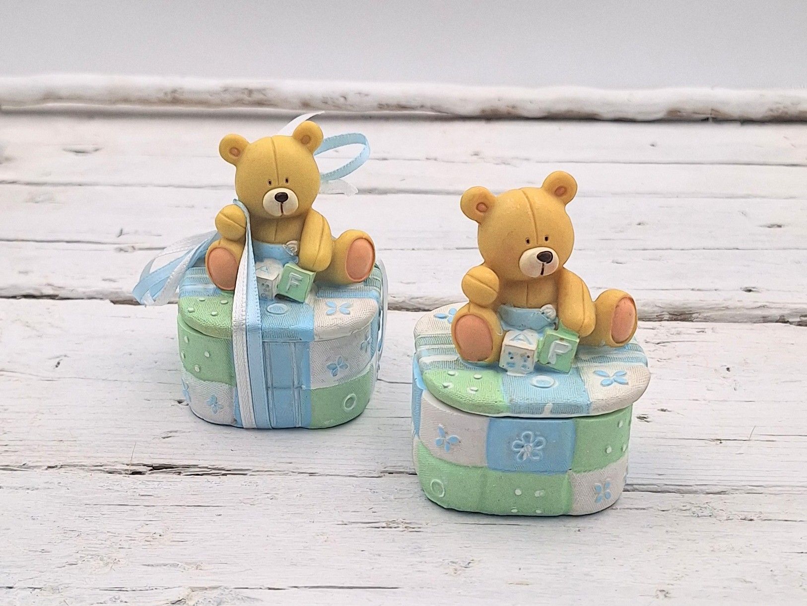 Μπομπονιέρα κουτάκι με αρκουδάκι